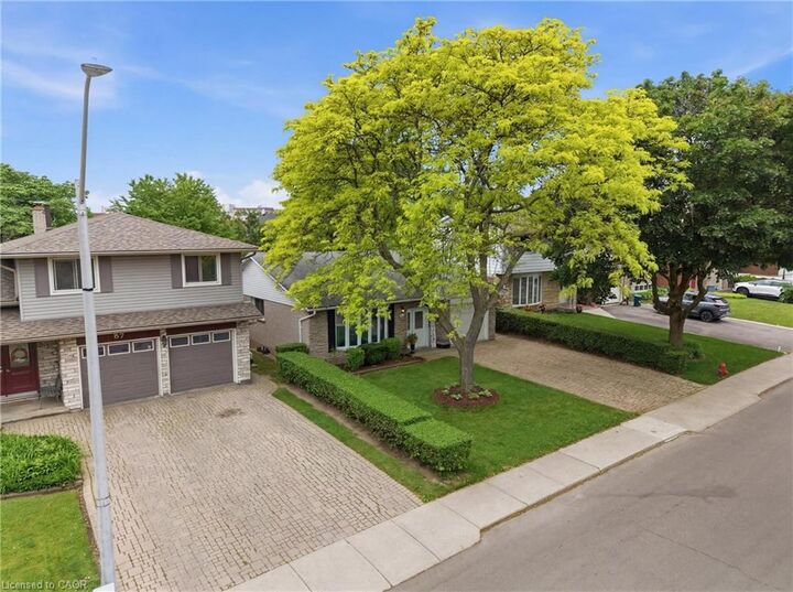 Property Photo: 61 San Pedro Drive ON L9C 2C4