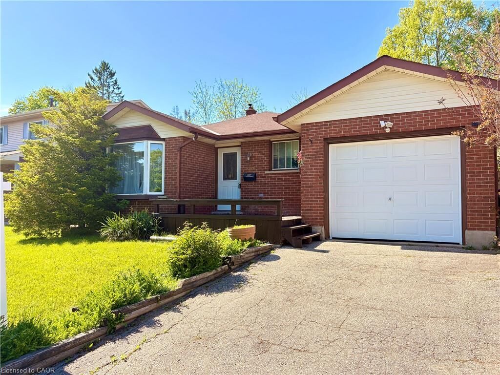 Property Photo:  146 Bechtel Drive  ON N2P 1S3 