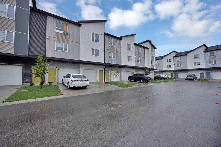 Property Photo: 301 Redstone Boulevard NE 411 AB T3N 1V6