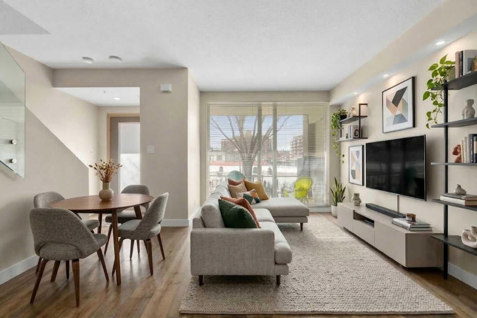 Property Photo: 1132 12 Avenue SW AB T2R 0J7