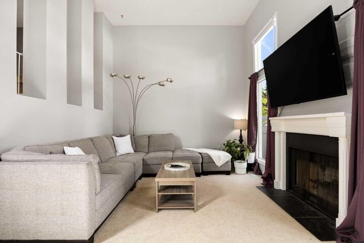 Property Photo:  723 Queenston Terrace SE  AB T2J 6H4 