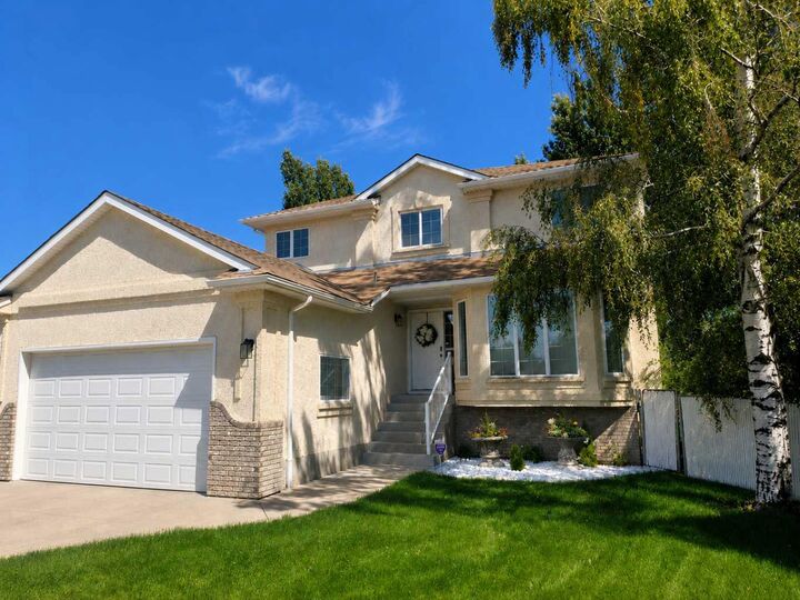 Property Photo:  6 Cambria Place  AB T1P 1L9 
