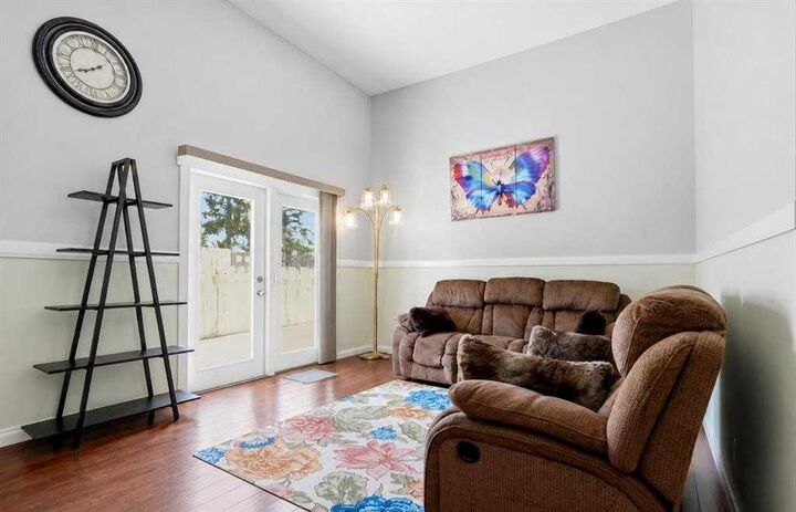 Property Photo:  919 38 Street NE 904  AB T2A 6E1 