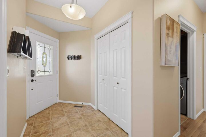 Property Photo:  166 Lougheed Close  AB T4R 3G7 