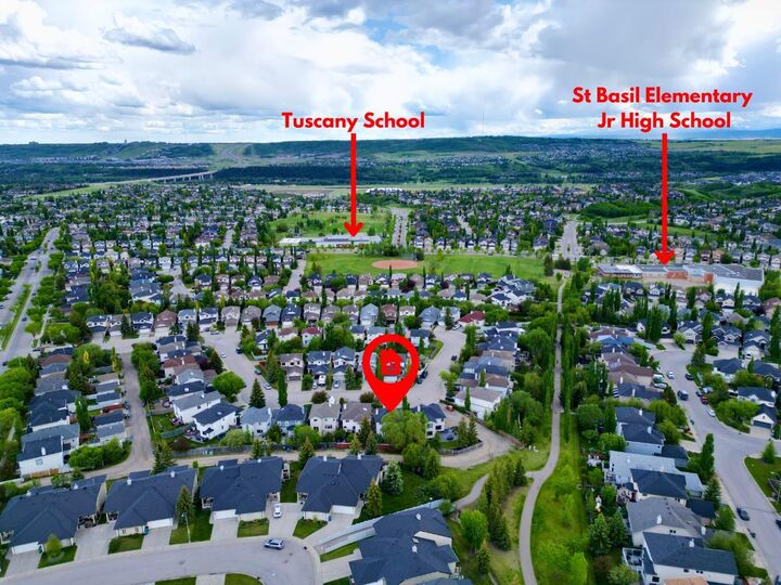 Property Photo:  123 Tuscany Hills Park NW  AB T3L 2A3 