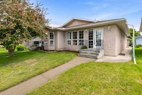 Property Photo: 303A Centre Street N AB T0M 1X0