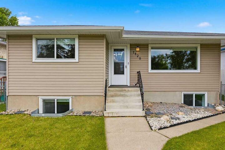 Property Photo:  7428 23 Street SE  AB T2C 0X9 
