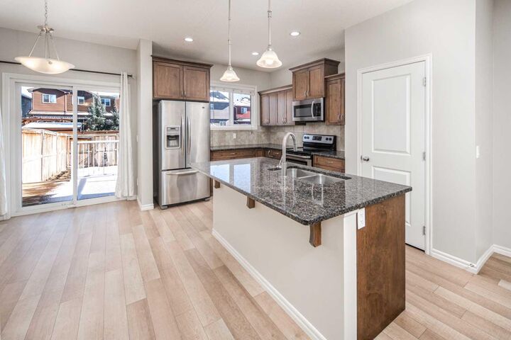 Property Photo: 88 Legacy Mews SE AB T2X 0Y5