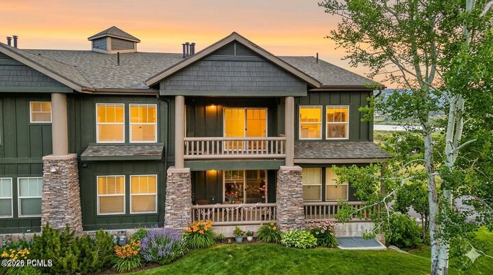 Property Photo:  1716 W Fox Bay Drive Unit H204  UT 84032 