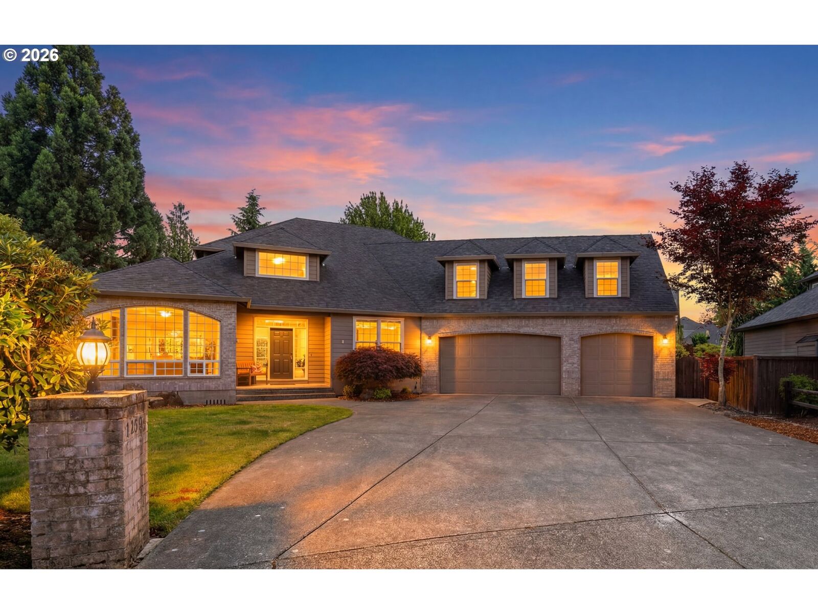 Property Photo: 13906 NW 51st Ct WA 98685