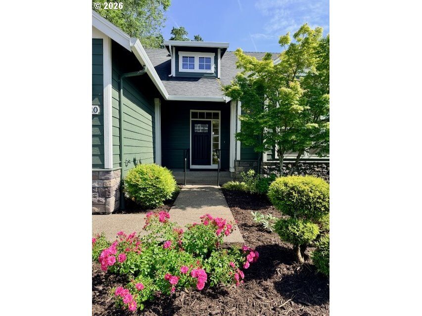 Property Photo:  16120 SE Pinot Rd  OR 97267 