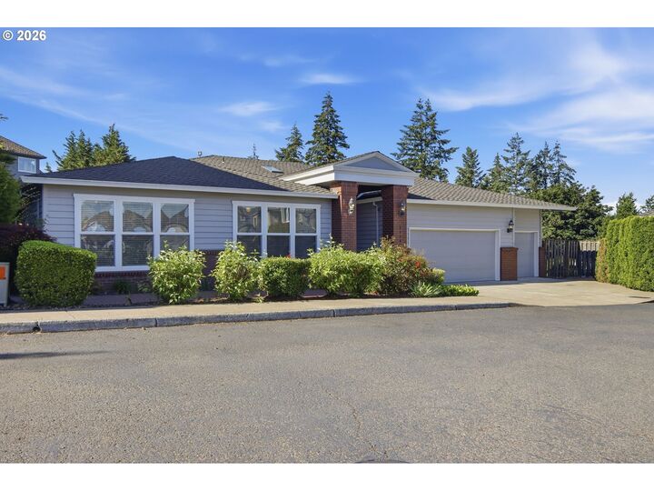 Property Photo: 10190 SE Wyndham Way OR 97086