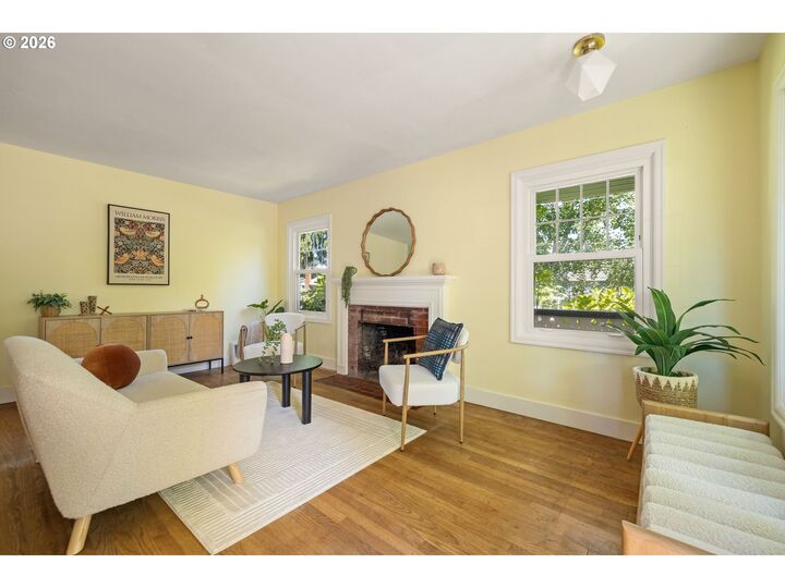 Property Photo: 4567 NE 83rd Ave OR 97220
