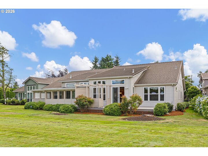 Property Photo:  40 Magnolia Dr  OR 97426 