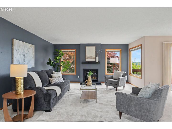 Property Photo: 8011 SE 108th Ave OR 97266