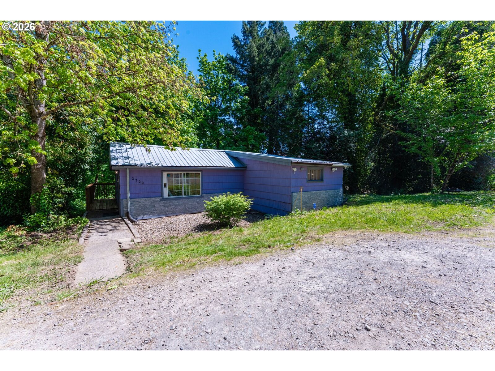 Property Photo: 2700 Underhill Ln OR 97068