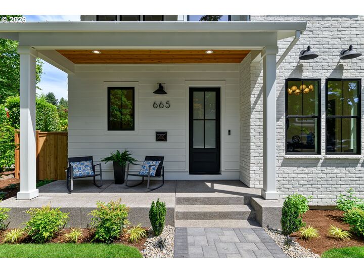 Property Photo: 665 4th St OR 97034