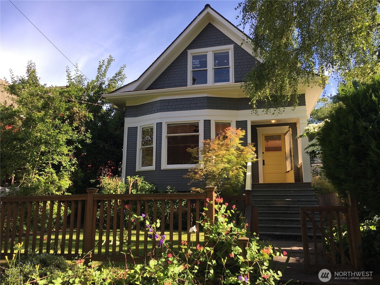Property Photo:  1618 E Mercer Street .5  WA 98112 