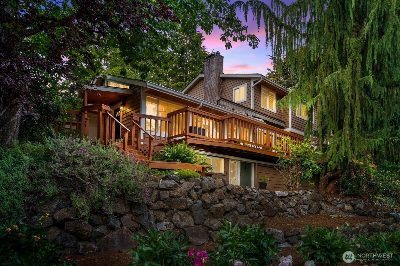 Property Photo: 6183 NE 187th Place WA 98028