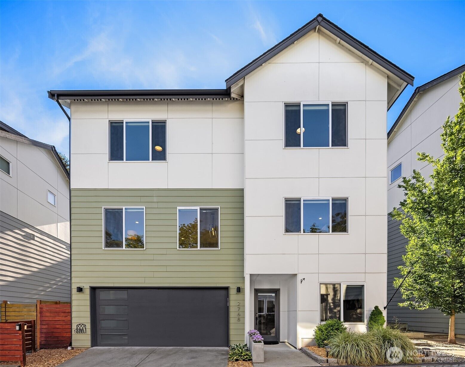 Property Photo:  2768 SW Holden Street  WA 98126 
