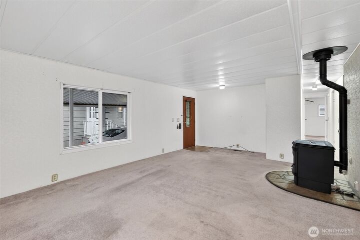Property Photo: 1316 91st Avenue SE 8 WA 98258