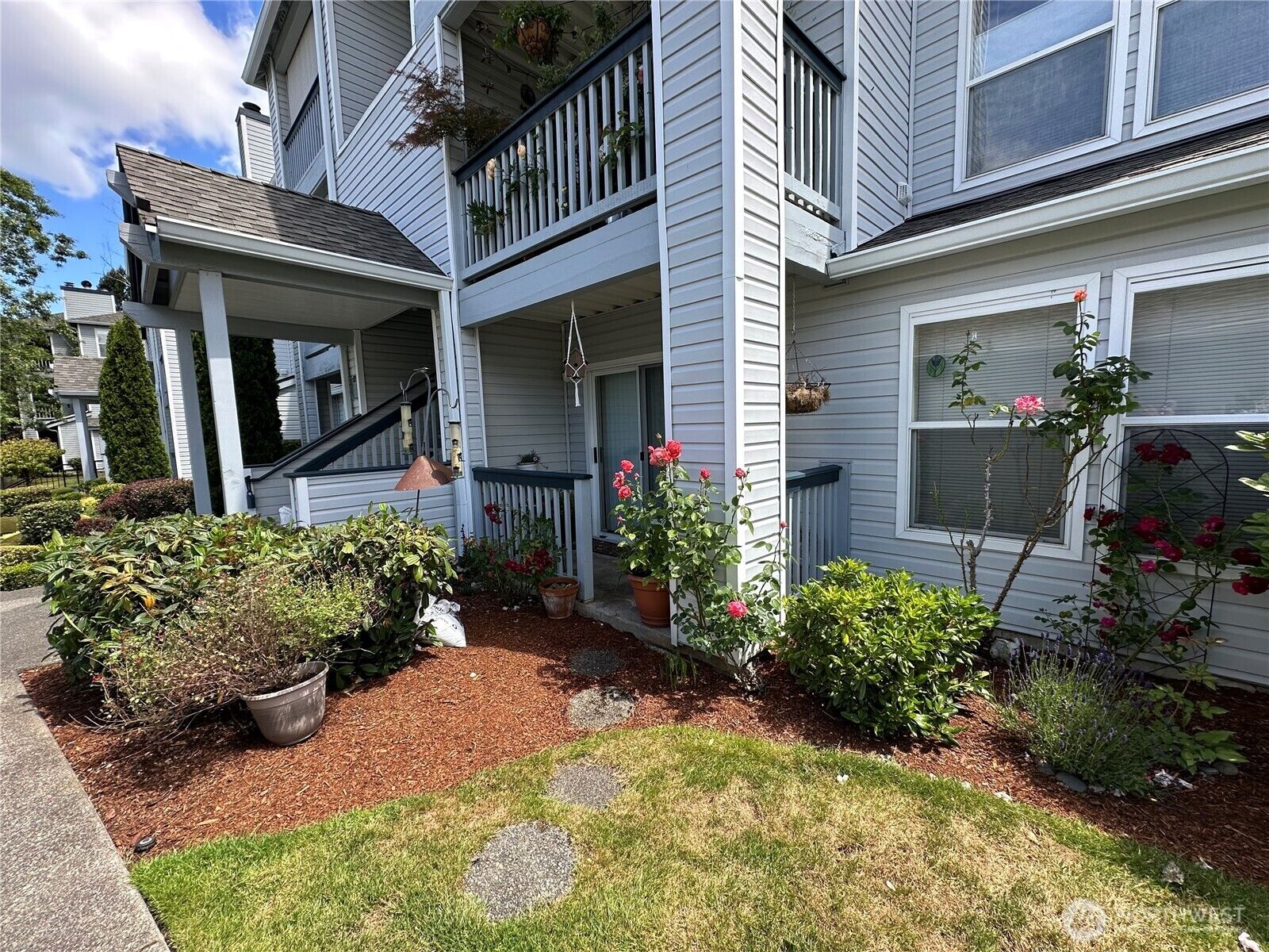 Property Photo:  33020  10th Avenue SW X104  WA 98023 