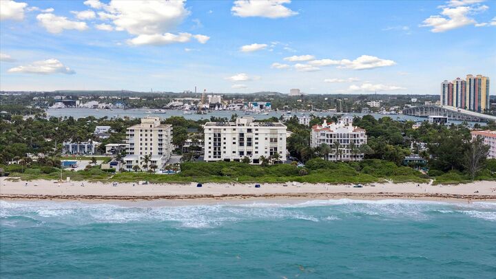 Property Photo:  145 S Ocean Avenue 208  FL 33404 