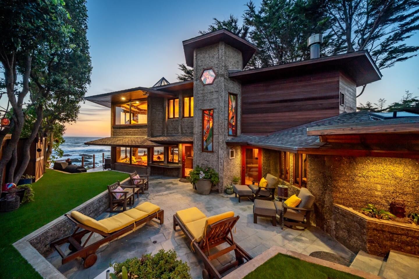 Property Photo:  2431 Sherwood Drive  CA 93428 