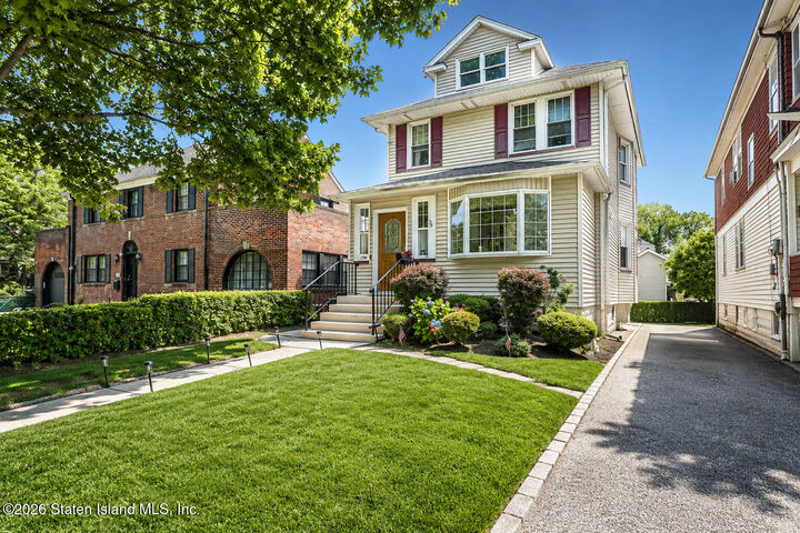 Property Photo: 155 Decker Avenue NY 10302