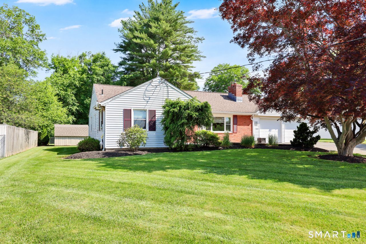 Property Photo: 495 Prospect Street CT 06109