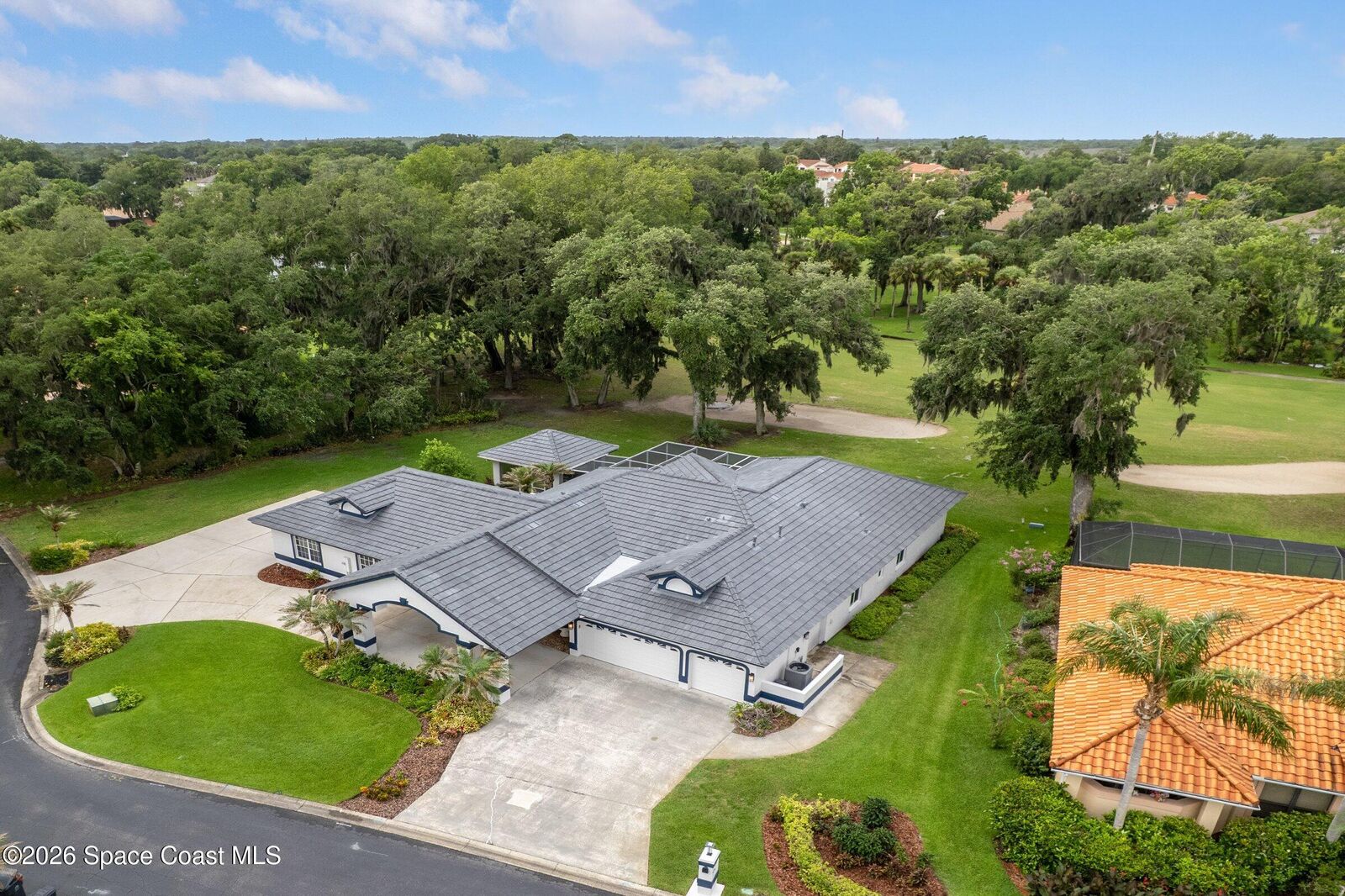 Property Photo: 802 Florencia Circle FL 32780