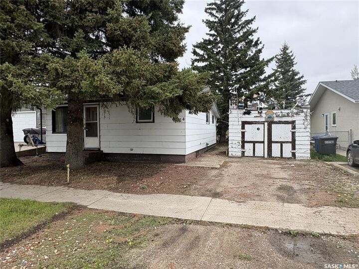 Photo de la propriété: 124 10th Street SK S0K 2A0