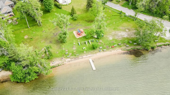 Property Photo:  3332 Grayshott Drive  ON L3V 0Y4 