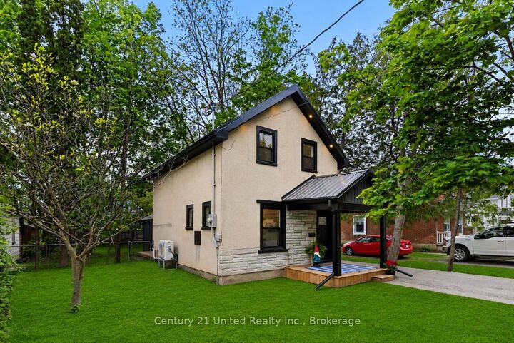 Property Photo: 633 Rogers Street ON K9H 1X9