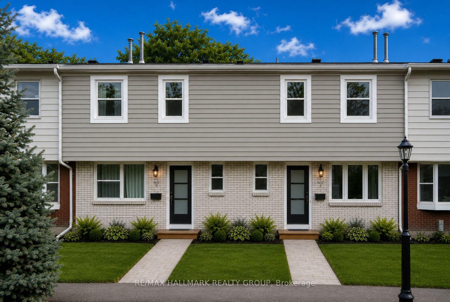 Property Photo:  660 Hochelaga Street 42  ON K1K 2E9 
