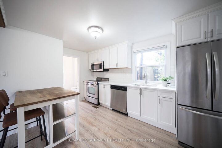 Property Photo: 15 Margueretta Street ON N3R 1M8