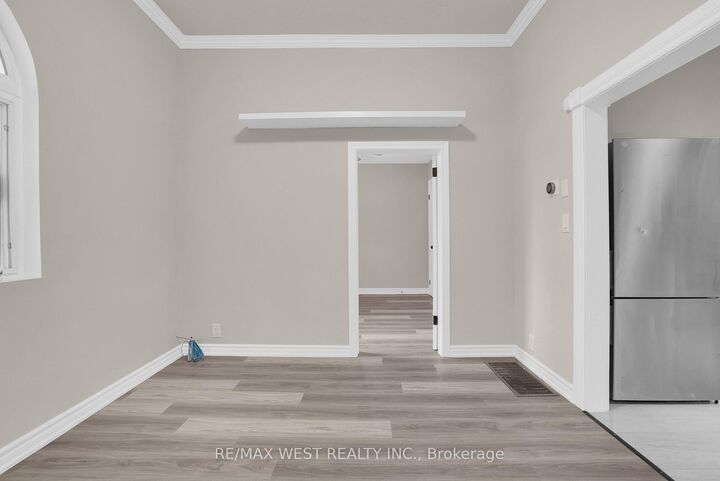 Property Photo: 19015 Dufferin Street ON L3Y 4V9