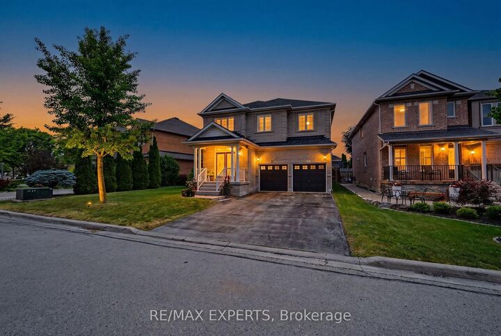 15 Arrowood Crescent — photo 1