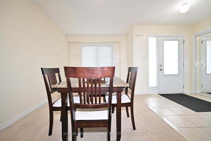 Property Photo: 90 Sovereign's Gate 29 ON L4N 0Y9