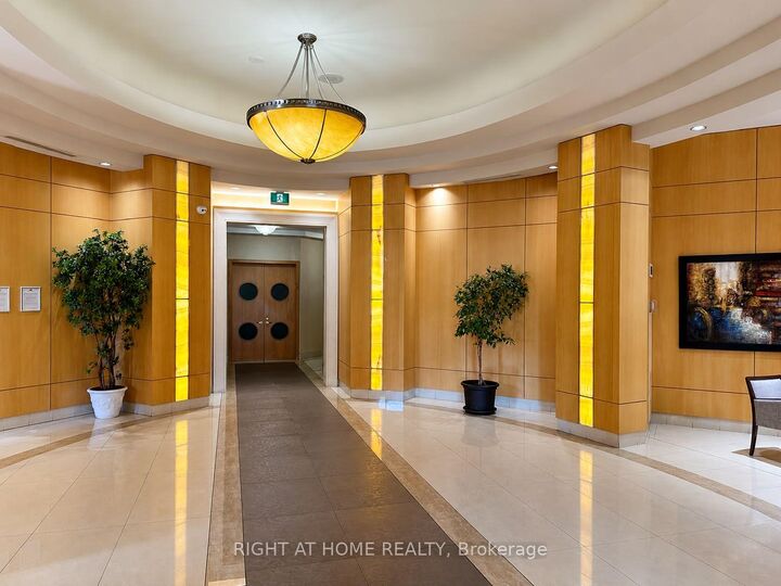 Property Photo:  8 McKee Avenue 201  ON M2N 7E5 