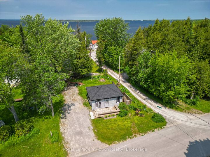 Property Photo: 78 King Rd N/A ON L0K 2C0