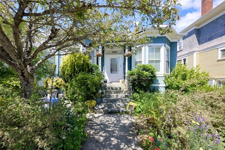 Property Photo: 1330 Johnson St BC V8V 3P1