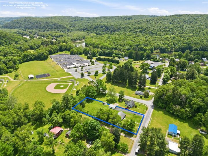 Property Photo:  381 Sugarcreek Drive  PA 16323 