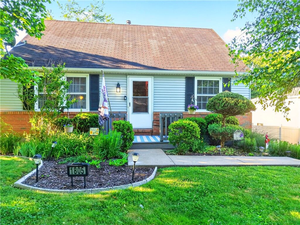 Property Photo: 1805 Cedaridge Drive PA 15129