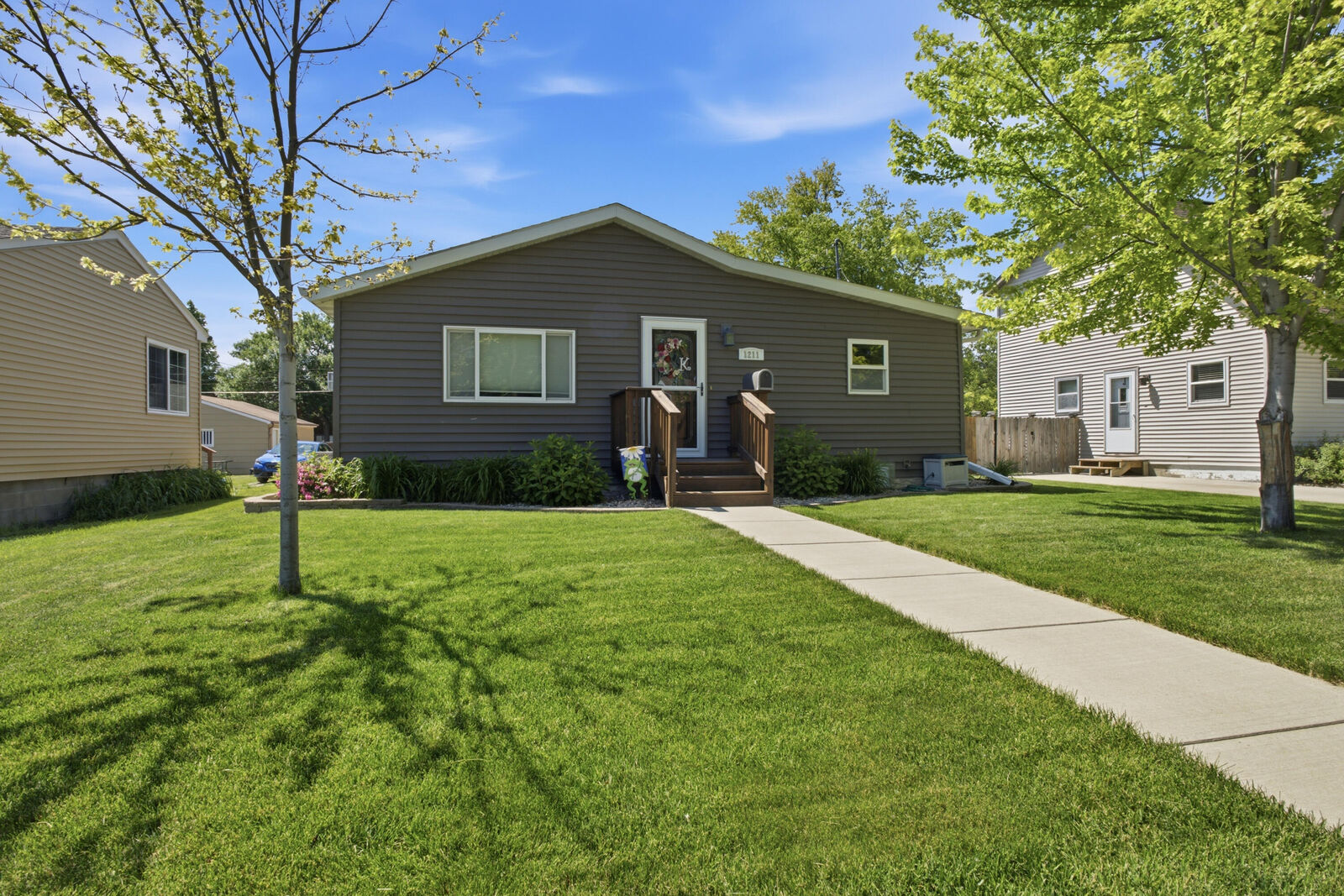 Property Photo:  1211 N State Street  SD 57401 