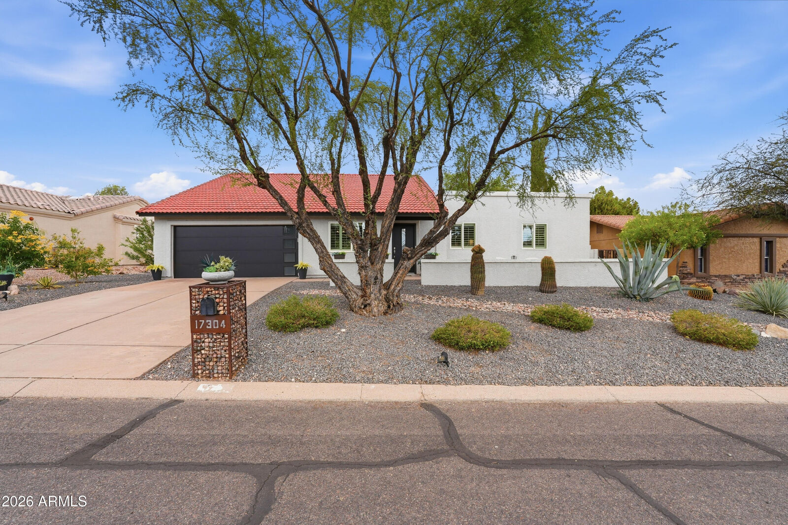 Property Photo: 17304 E El Pueblo Boulevard AZ 85268