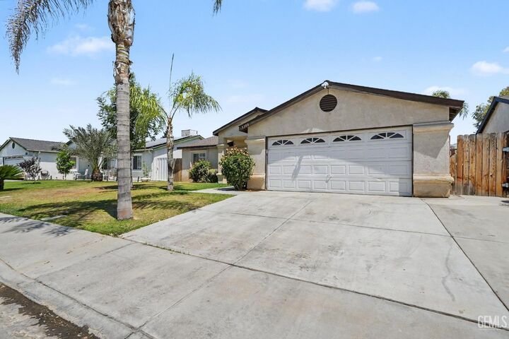 Property Photo: 5300 Plute Pass Street CA 93307