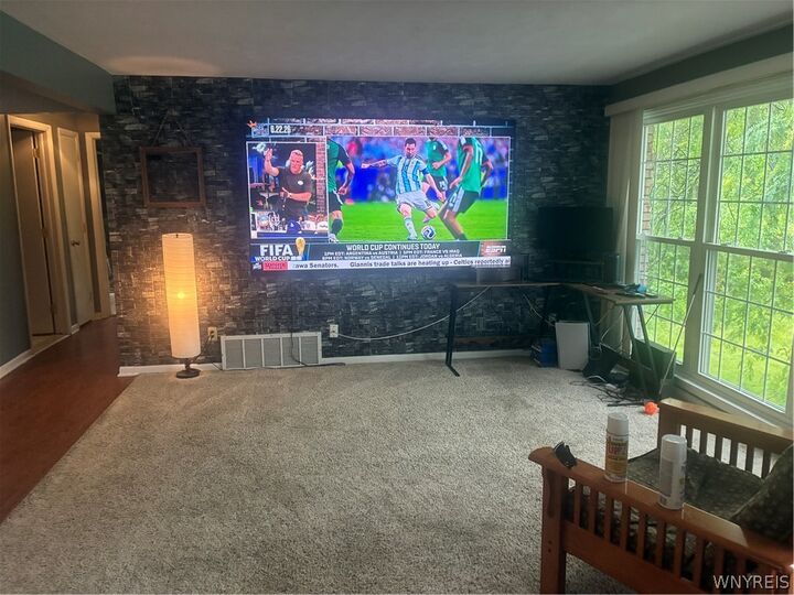 Property Photo:  100 Carriage Dr Drive 7  NY 14127 