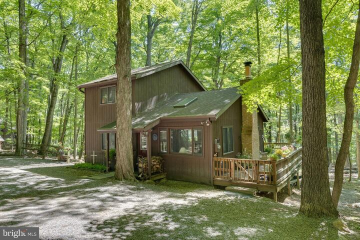 Property Photo: 11 S Mountainside Drive WV 25411
