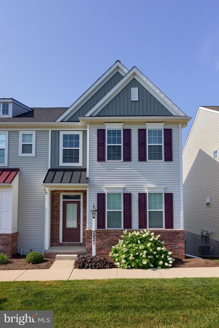 Property Photo: 2421 Artesian Way PA 17601
